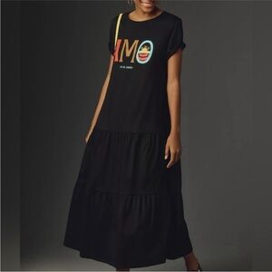 FARM Rio tiered tee shirt dress Black
AMO Graphic Maxi XXS